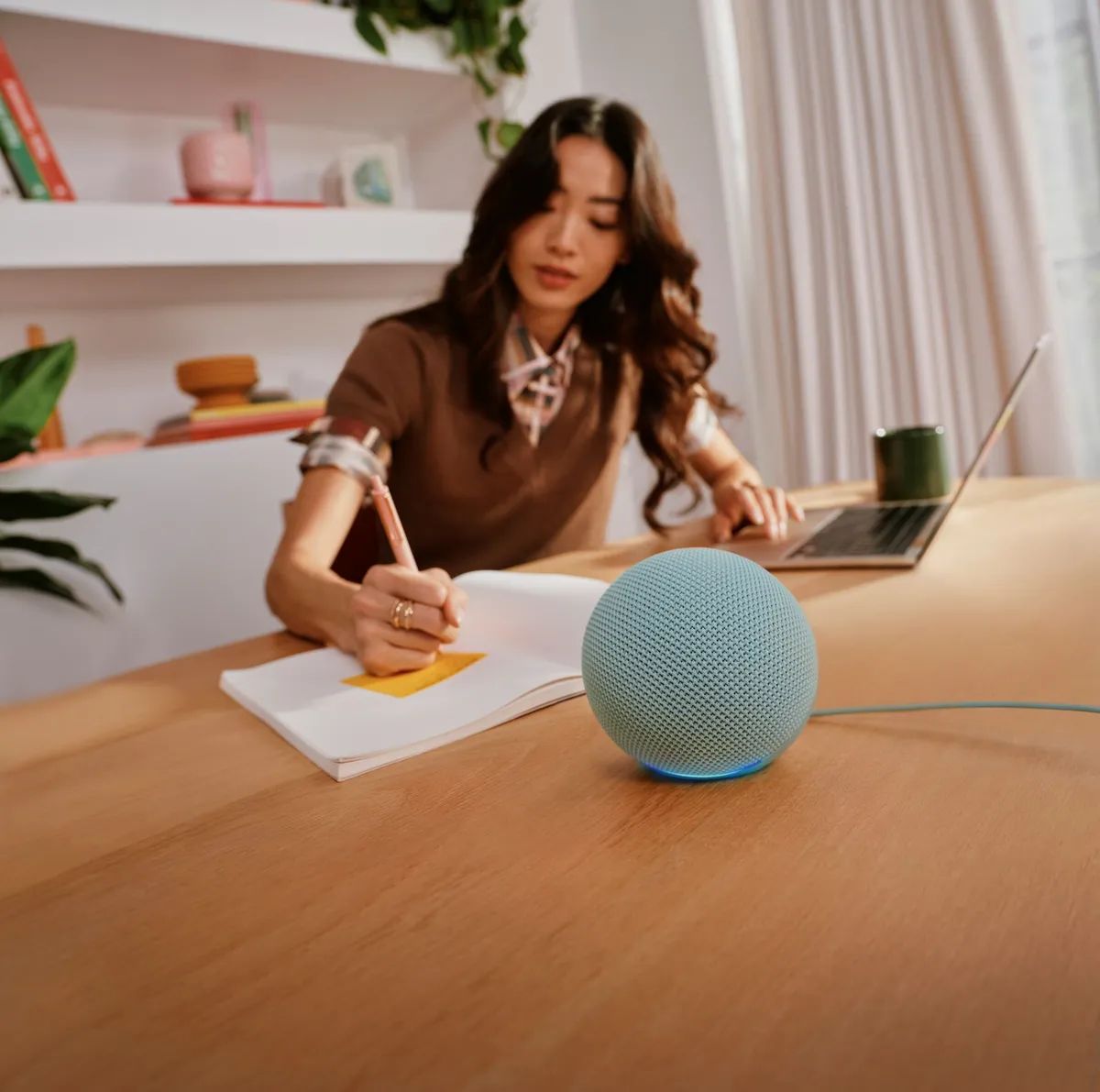 Amazon rinnova la gamma Echo: arrivano Echo Time, Echo Dot e Alexa+