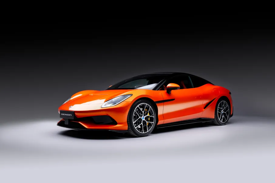 DENZA svela la supercar Z: prestazioni da brivido al Goodwood