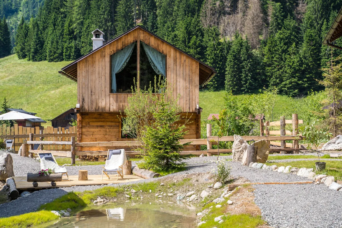 Eirl Dolomites Retreat lancia la vendita degli esclusivi Bio Chalet a Sappada