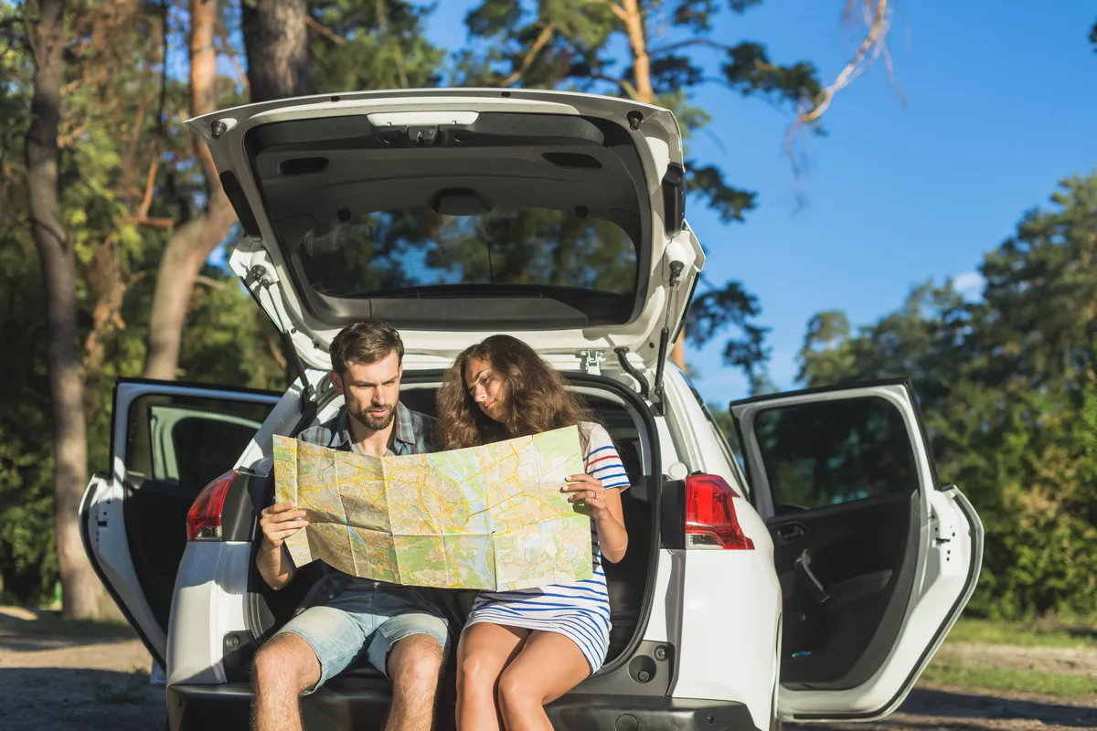 Estate in auto: consigli anti-caldo per viaggi sicuri e sereni