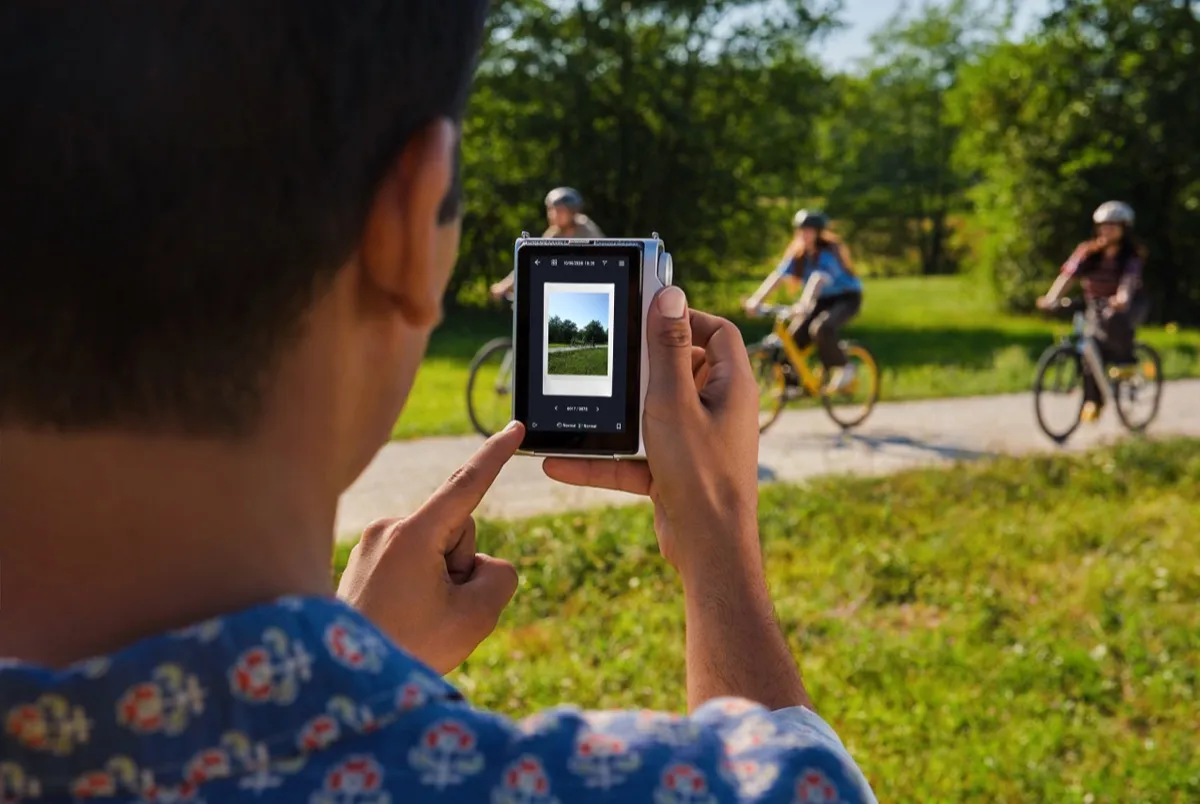 Fujifilm instax mini Evo 2: nuova fotocamera ibrida istantanea