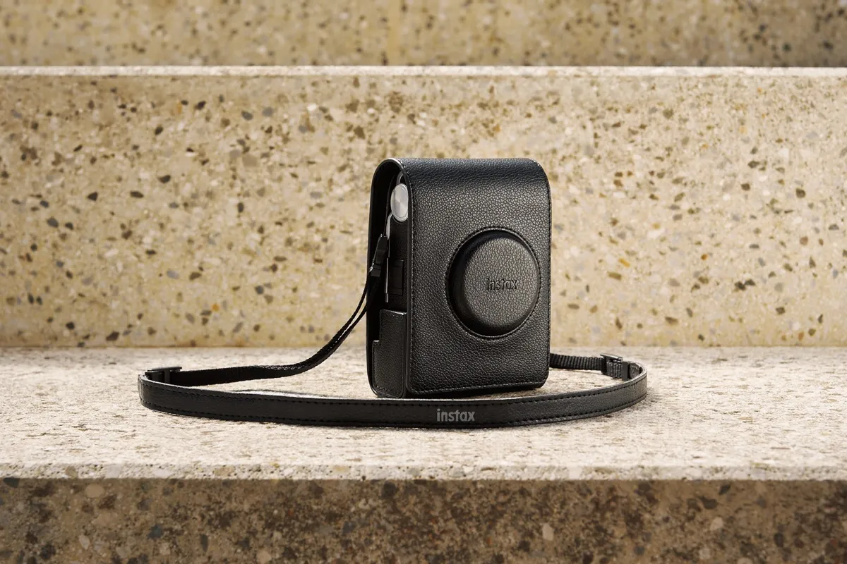 Fujifilm instax mini Evo 2: nuova fotocamera ibrida istantanea