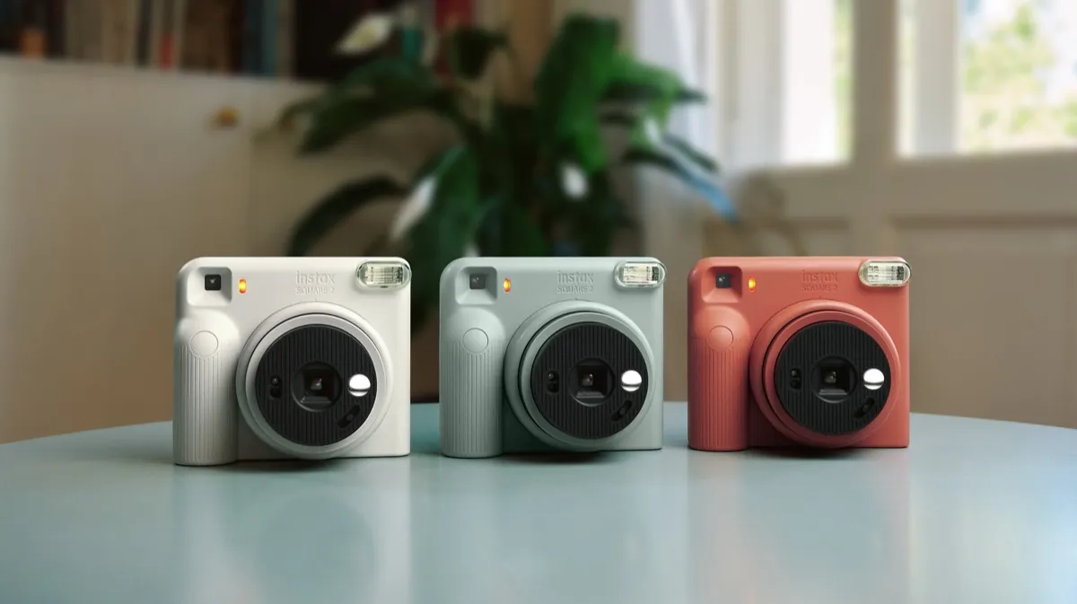 Fujifilm instax SQUARE 2: la nuova fotocamera istantanea 1:1