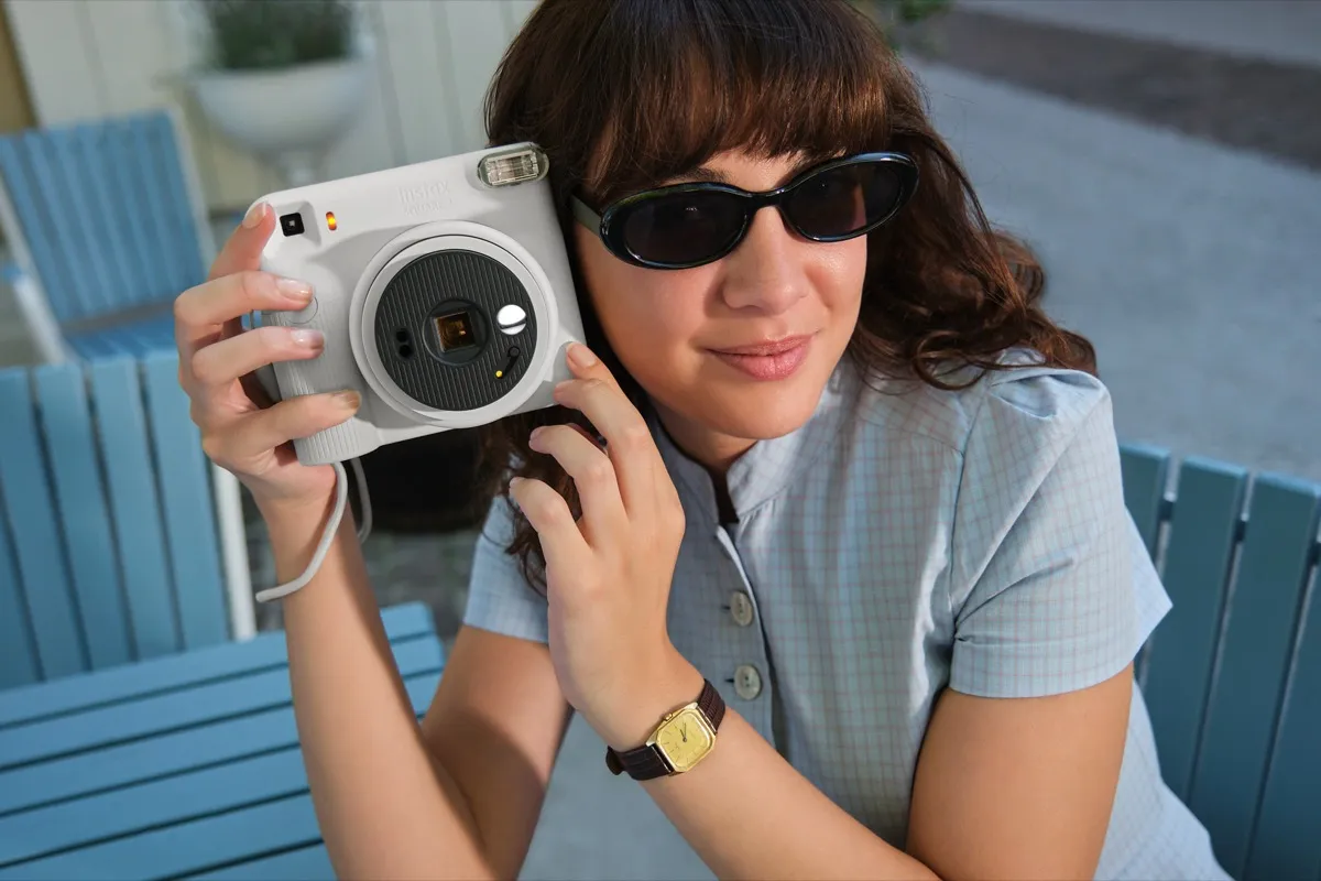 Fujifilm instax SQUARE 2: la nuova fotocamera istantanea 1:1