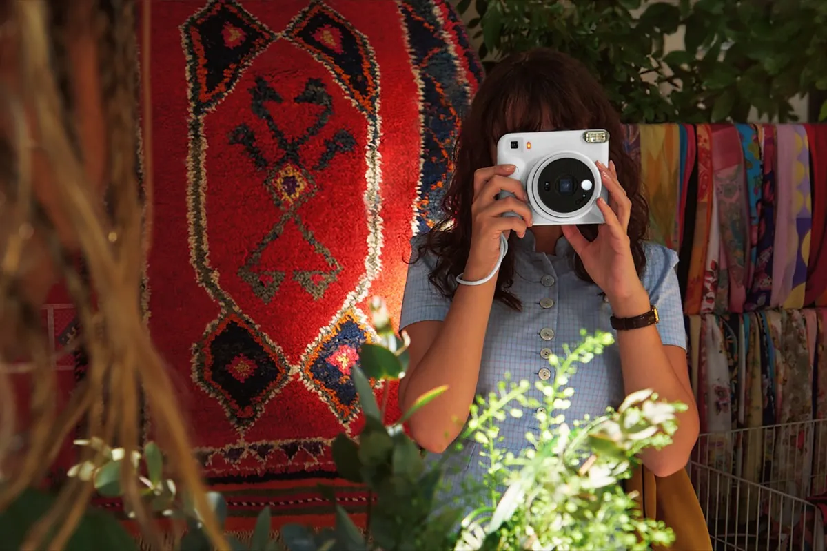Fujifilm instax SQUARE 2: la nuova fotocamera istantanea 1:1