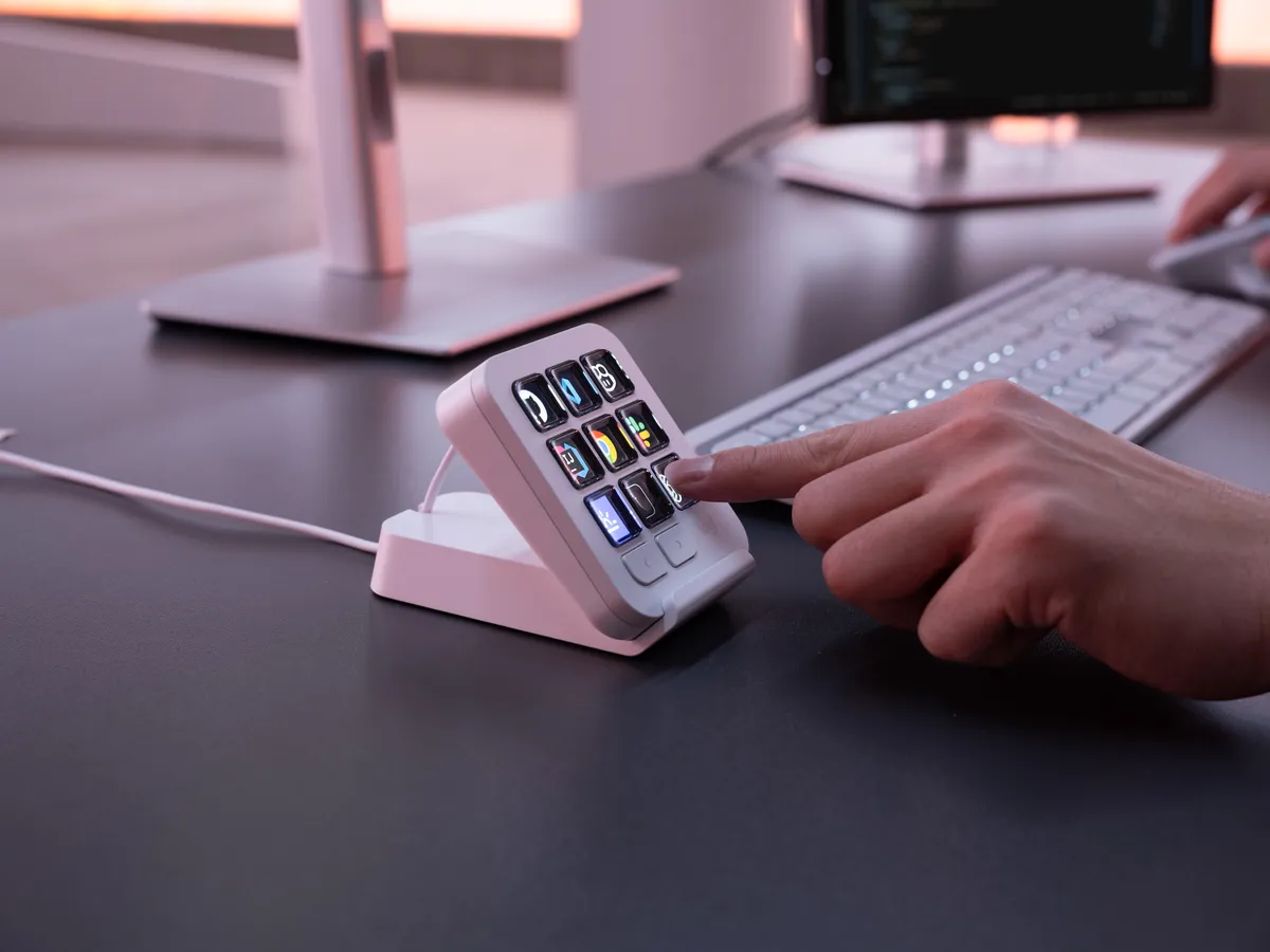 Logitech MX Keypad: centro di controllo IA per sviluppatori