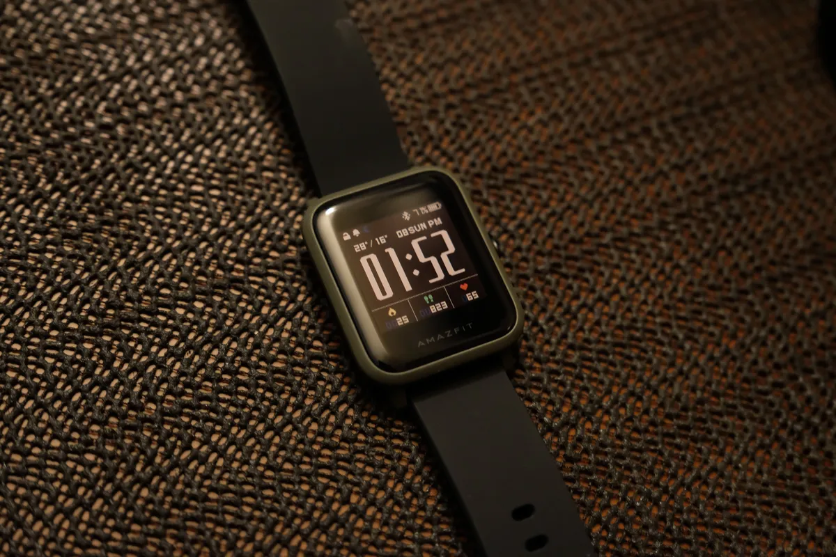 Recensione Amazfit Bip: lo smartwatch economico re dell'autonomia