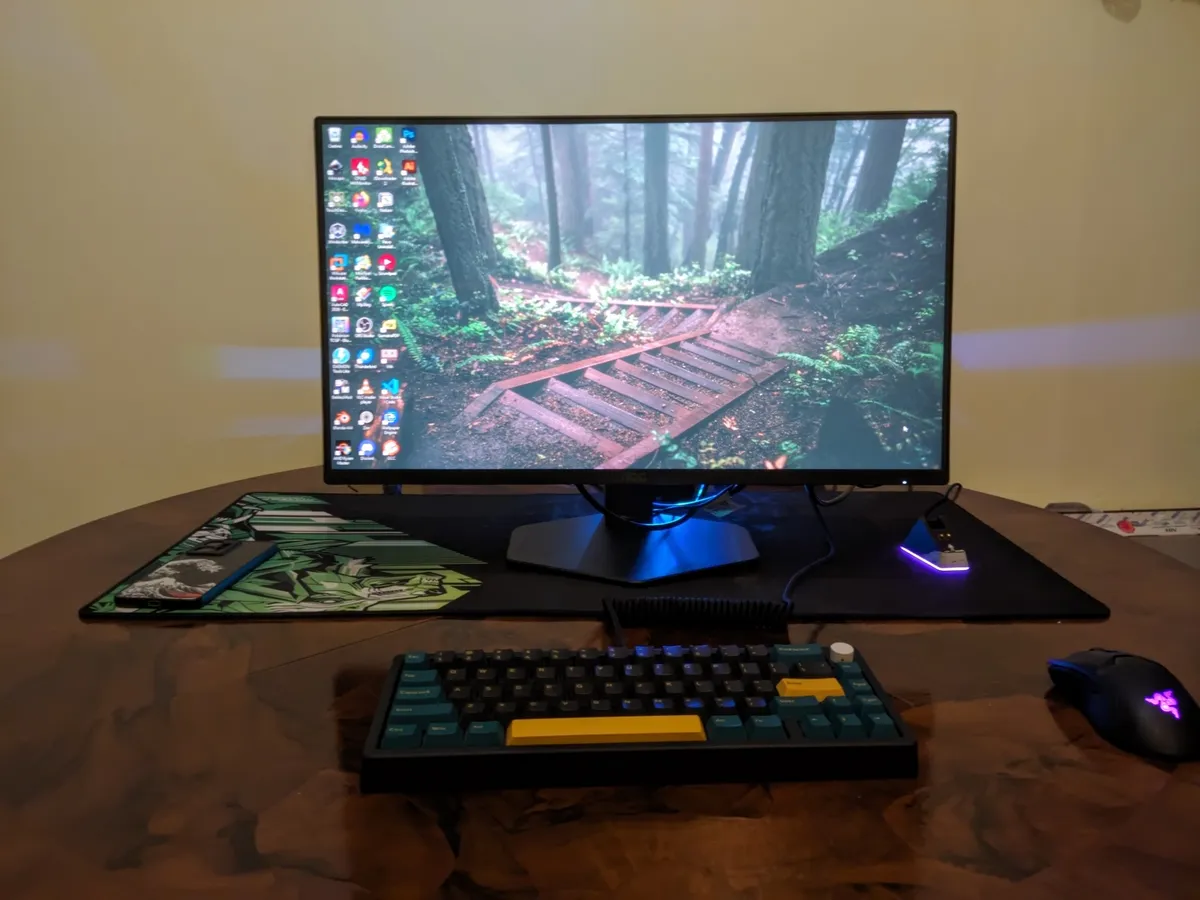 Recensione Recensione AOC 25G4SXU: monitor da gaming Fast IPS a 310 Hz