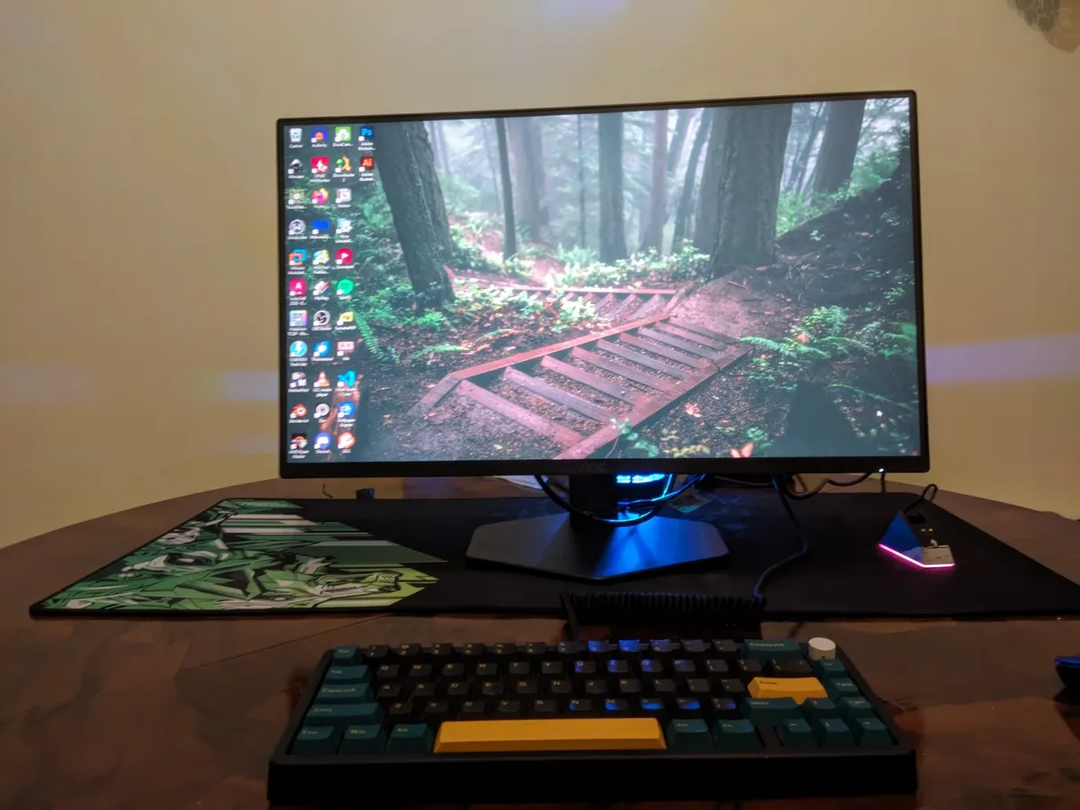 Recensione Recensione AOC 25G4SXU: monitor da gaming Fast IPS a 310 Hz