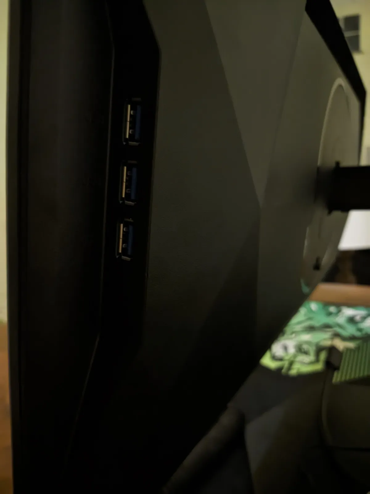 Recensione Recensione AOC 25G4SXU: monitor da gaming Fast IPS a 310 Hz