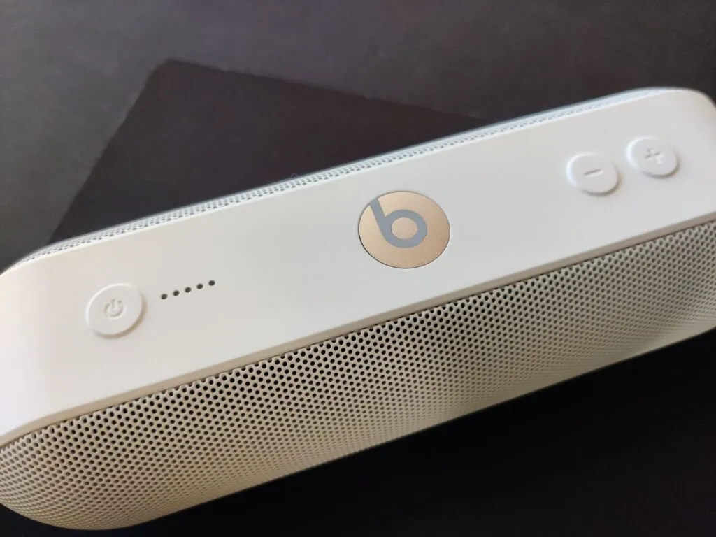 Recensione Recensione Beats Pill+: Eleganza e Potenza Bluetooth