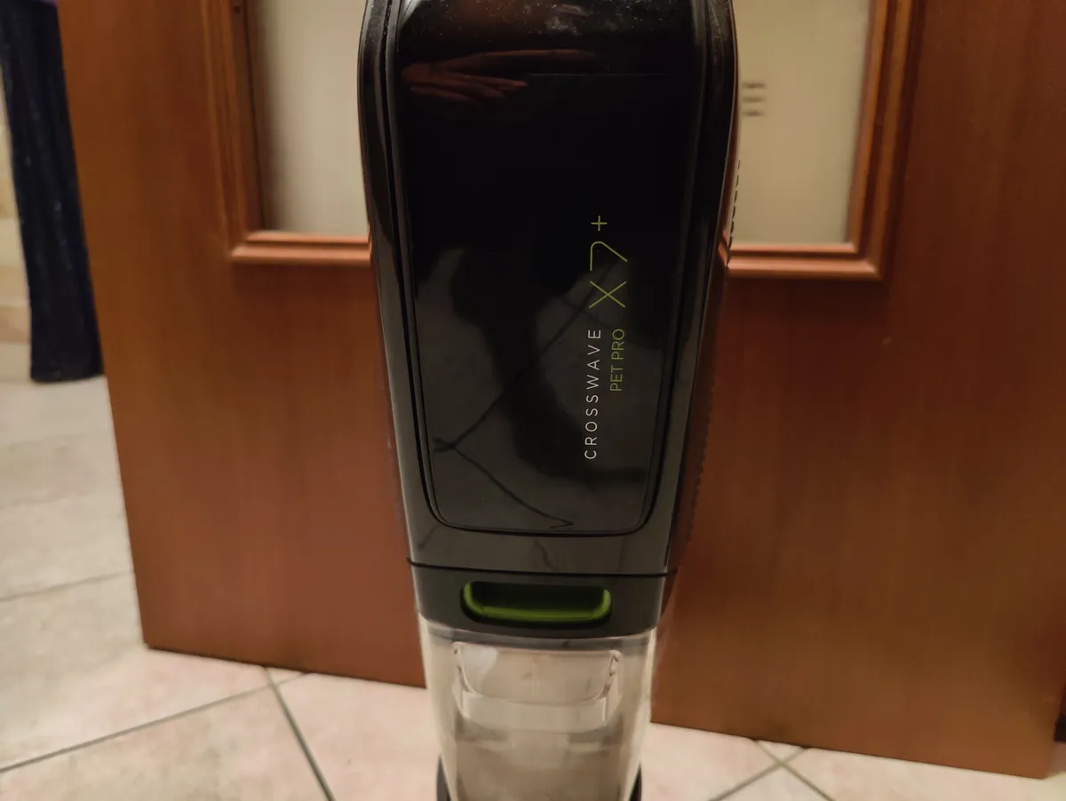 Recensione Bissell CrossWave X7 Plus: il lavapavimenti per chi ha animali