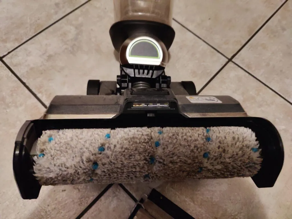 Recensione Recensione Bissell CrossWave X7 Plus: il lavapavimenti per chi ha animali