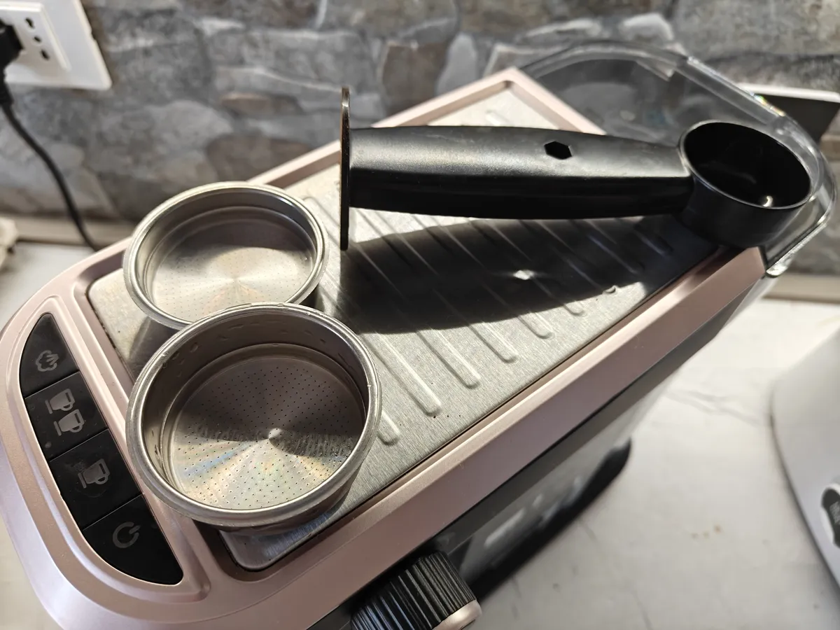 Recensione Cecotec Cafelizzia 890 Rose Pro: l'espresso perfetto a casa