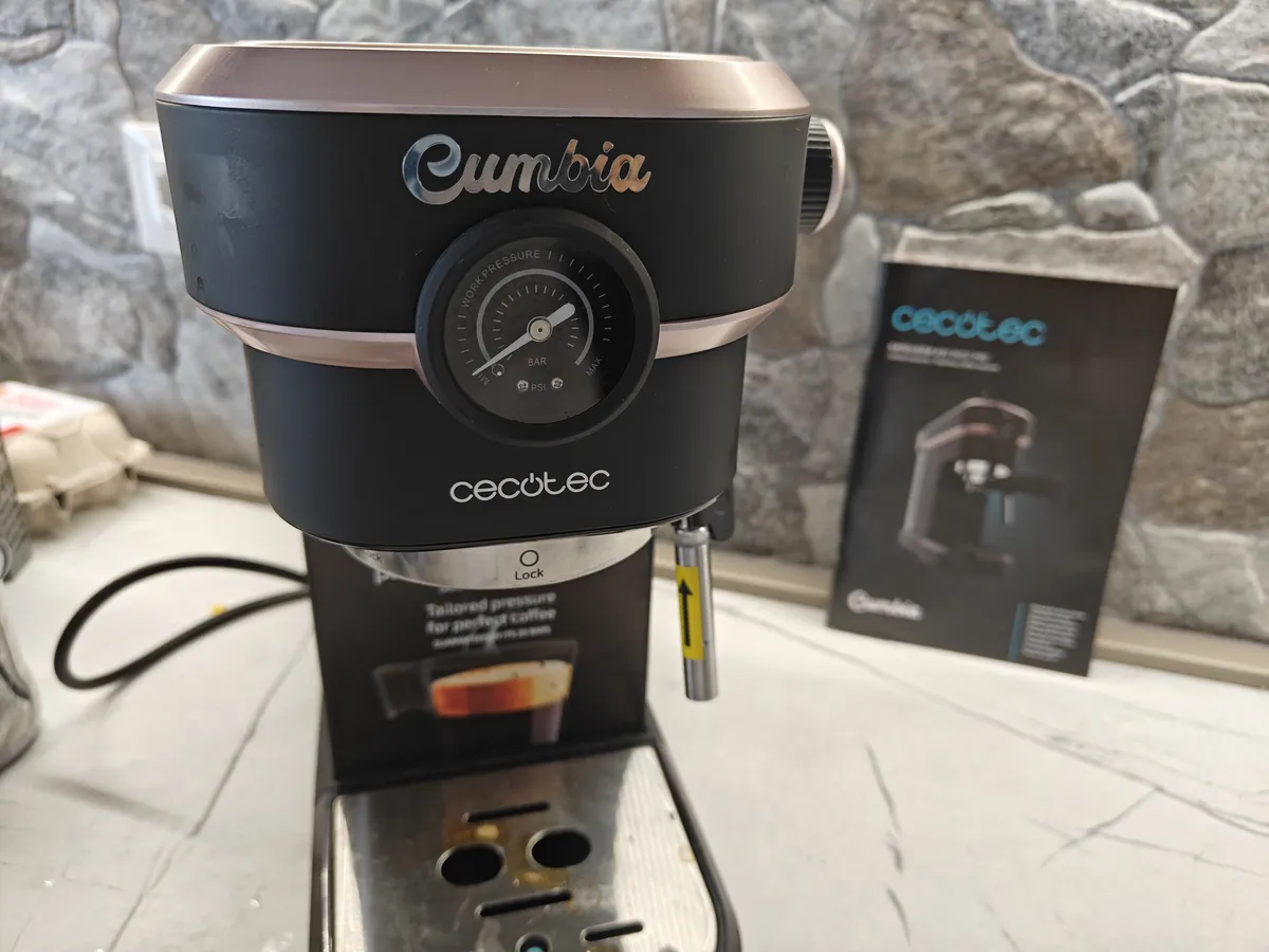 Recensione Cecotec Cafelizzia 890 Rose Pro: l'espresso perfetto a casa