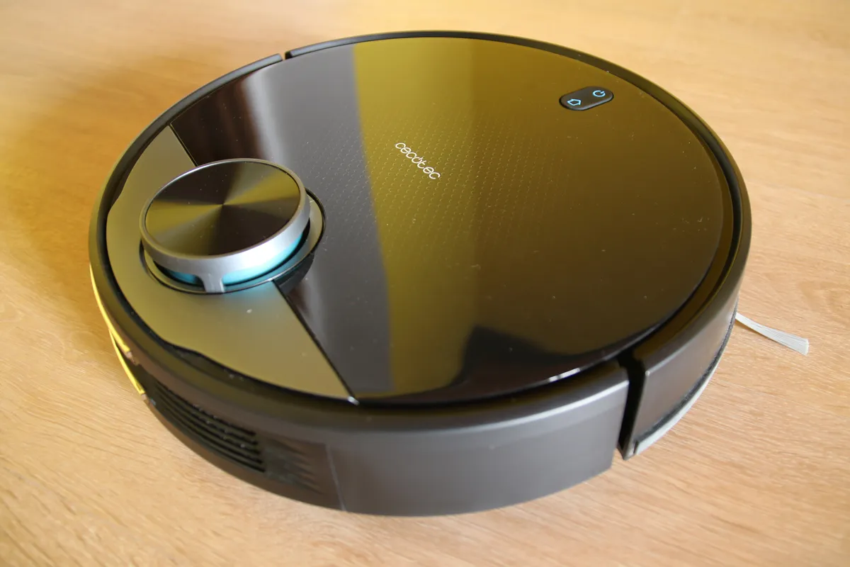 Recensione Cecotec Conga 3790: il robottino multifunzione per una pulizia efficiente