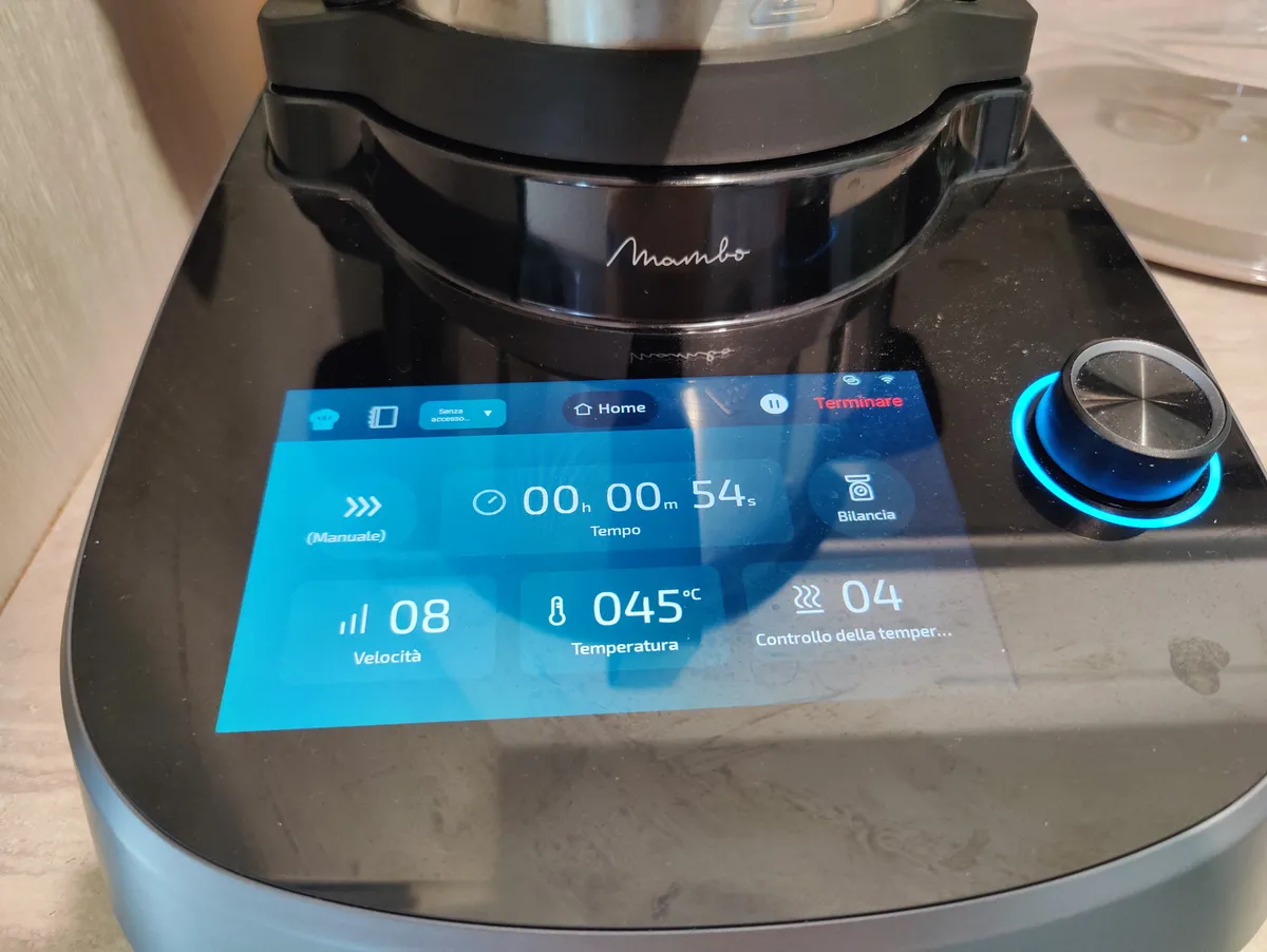 Recensione Cecotec Mambo Cooking Total Gourmet: il robot da cucina con dispenser automatico