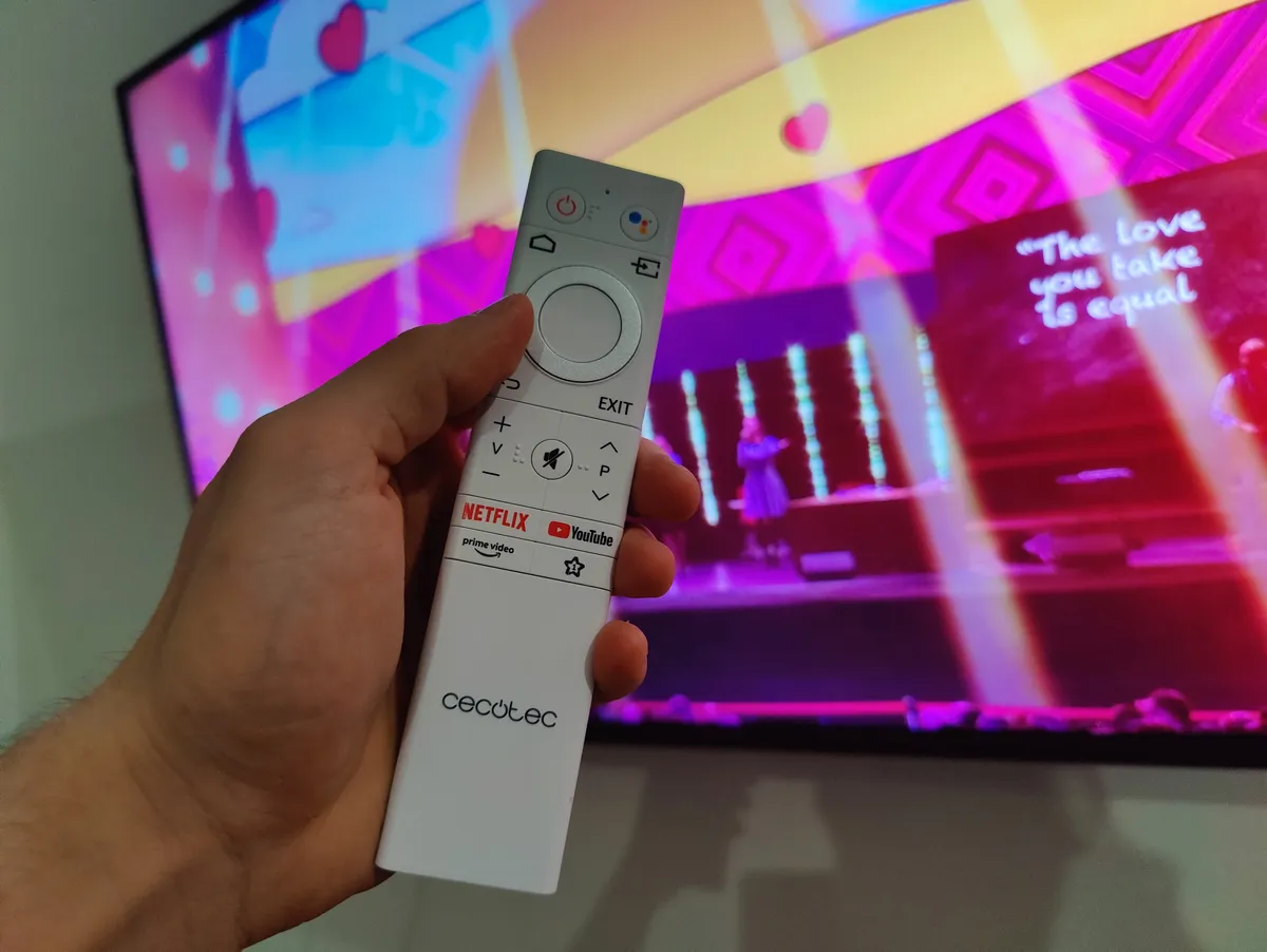 Recensione Cecotec VQU11055+: l'esperienza visuale che rende giustizia all'immagine