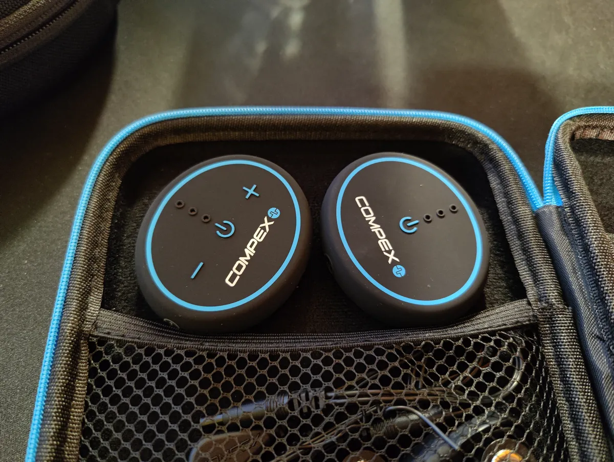 Recensione Recensione Compex Mini: l'elettrostimolatore smart wireless per sportivi