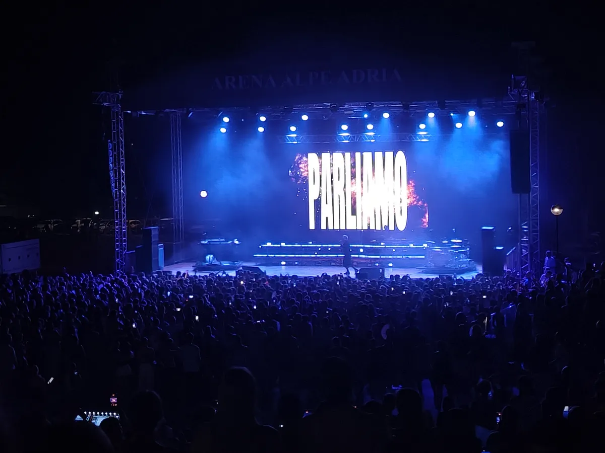 Luchè a Lignano Sabbiadoro 2026: cronaca del live del 5 agosto