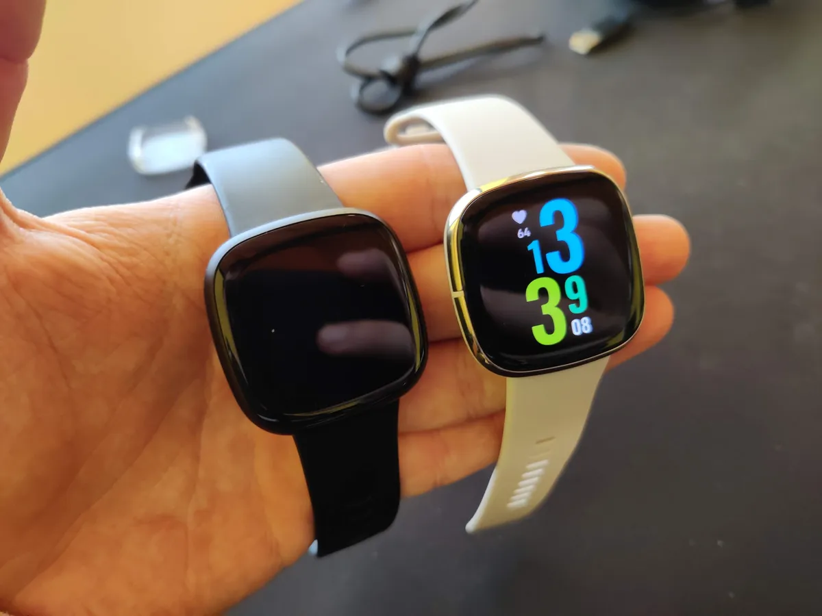 Recensione Recensione Fitbit Sense: lo smartwatch definitivo per la salute