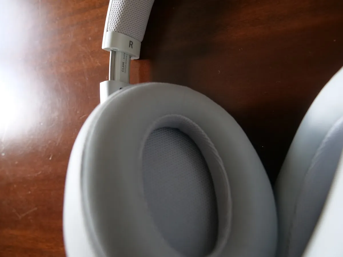 Recensione Fresh 'n Rebel Clam ANC: conforto e connettività sopra le righe