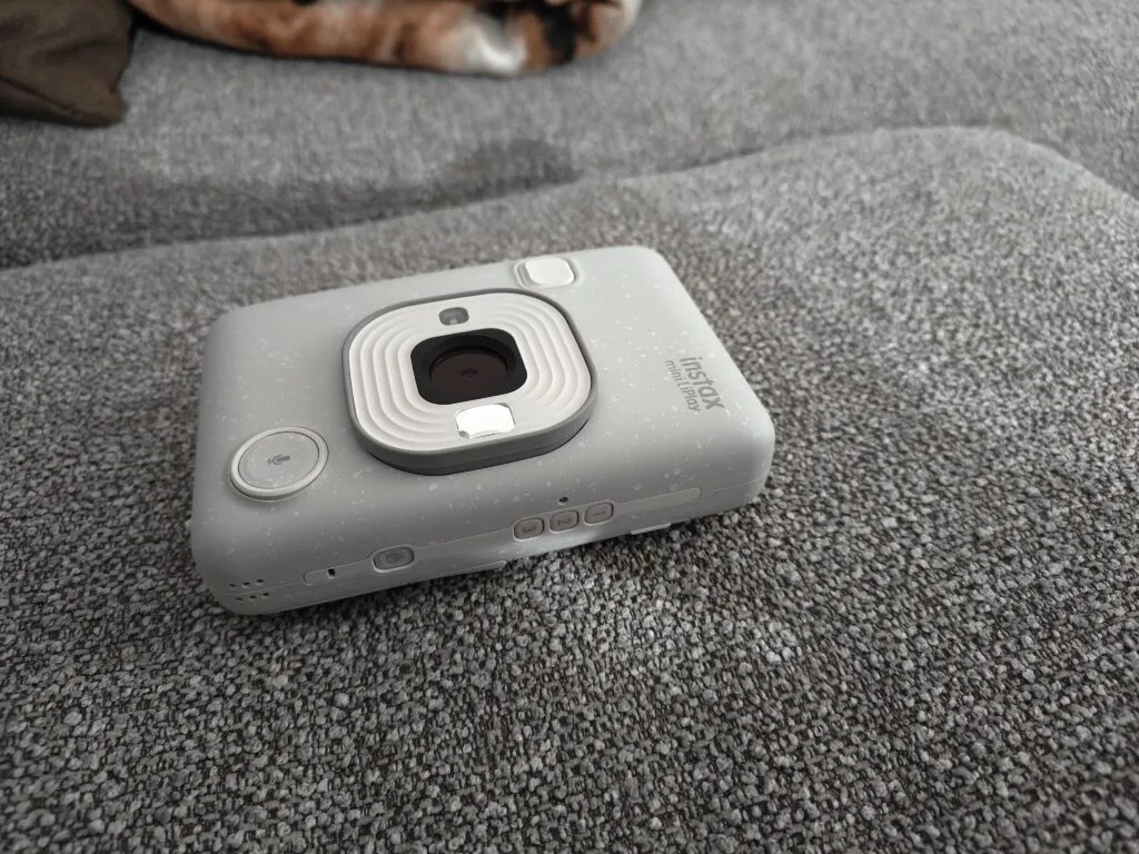 Recensione Fujifilm Instax Mini LiPlay: l'istantanea ibrida perfetta