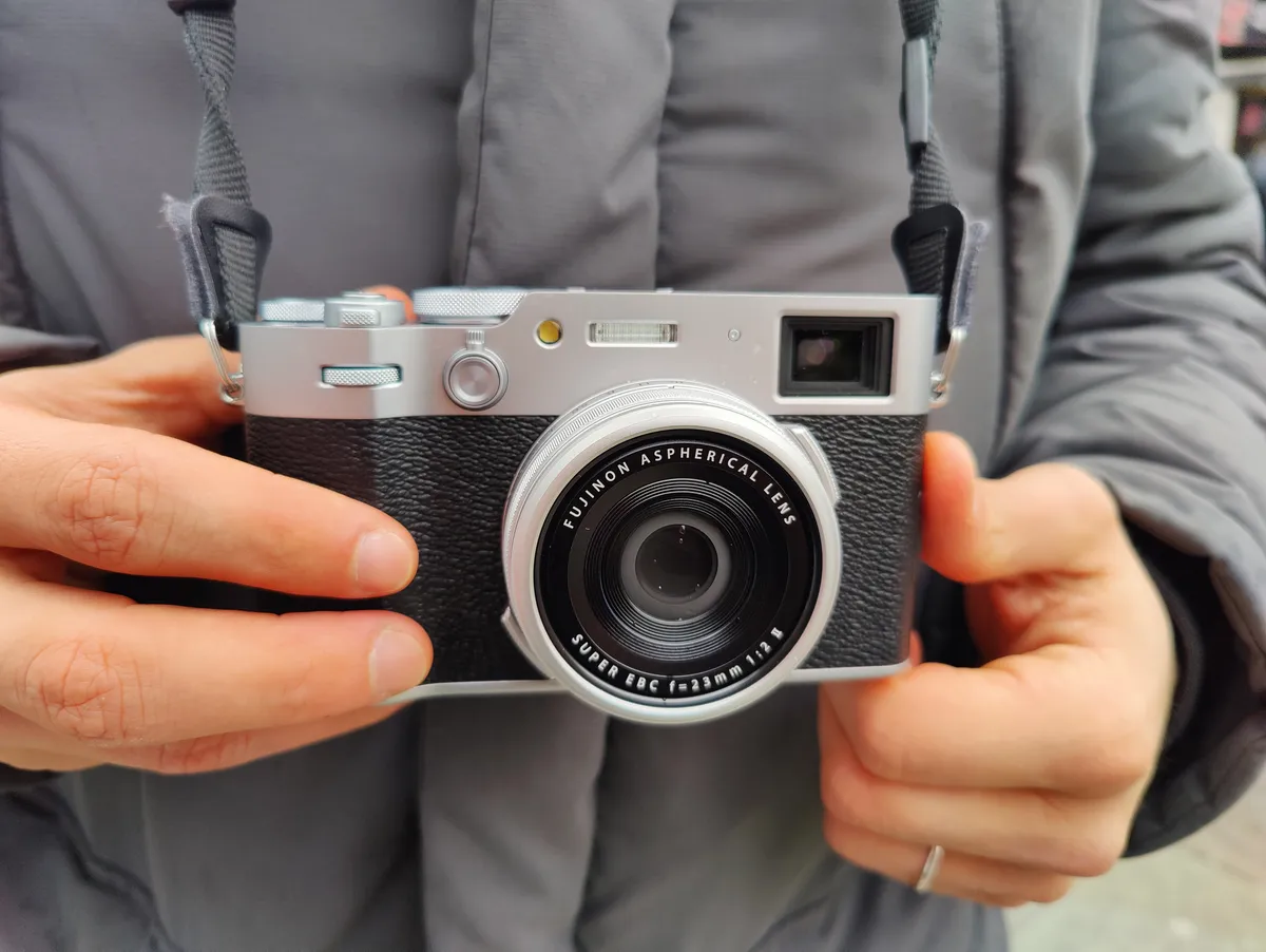 Recensione Recensione Fujifilm X100VI: la fotocamera compatta definitiva con IBIS