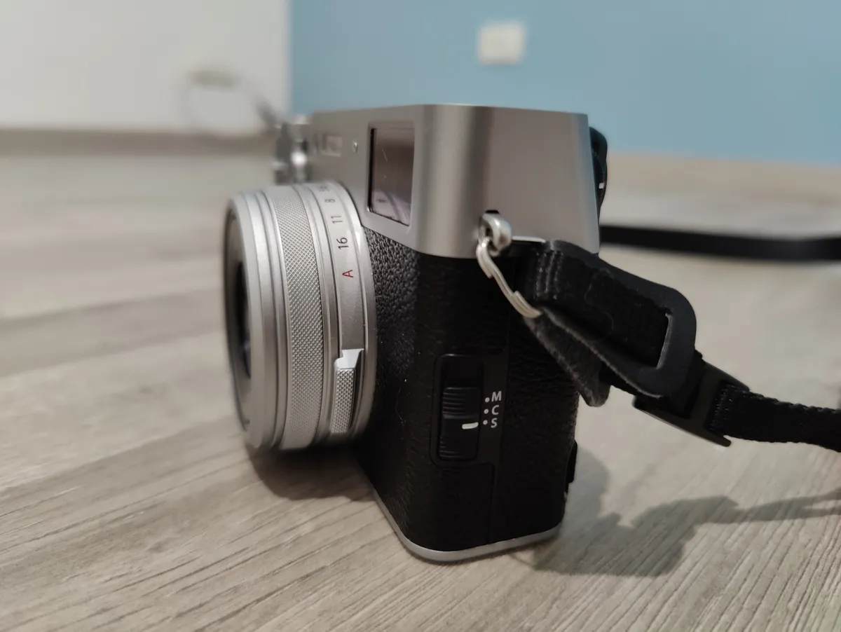 Recensione Recensione Fujifilm X100VI: la fotocamera compatta definitiva con IBIS