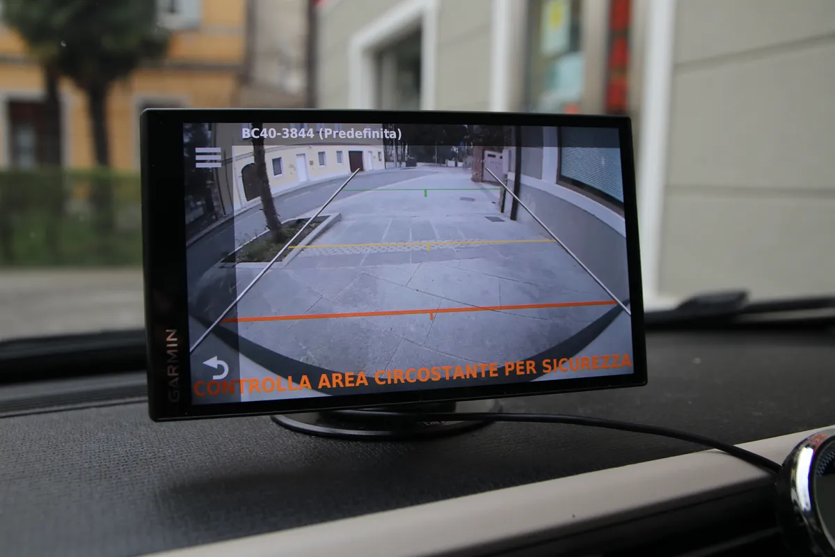Recensione Recensione Garmin BC 40: retrocamera wireless per auto