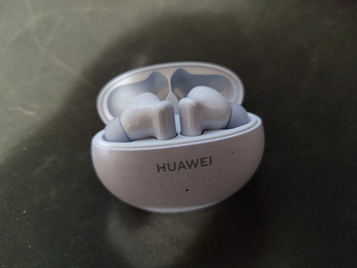 recensione-huawei-freebuds-5i