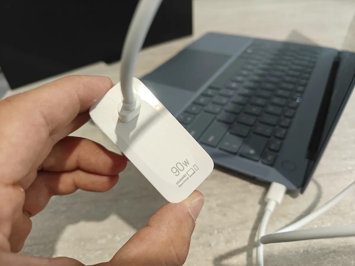 Recensione Recensione Huawei MateBook X Pro 2024: il re degli ultrabook leggerissimi