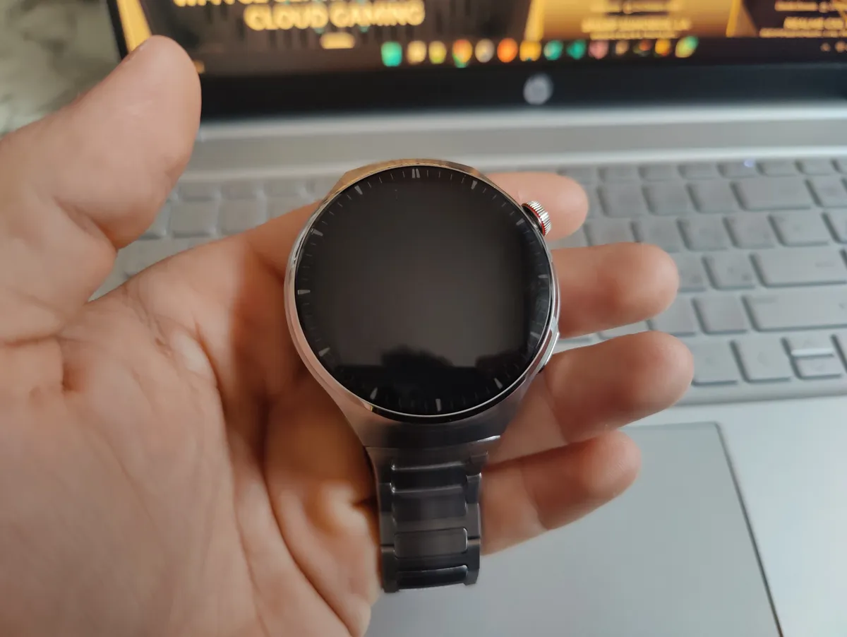 Recensione Recensione Huawei Watch 4 Pro: lo smartwatch top per salute e titanio
