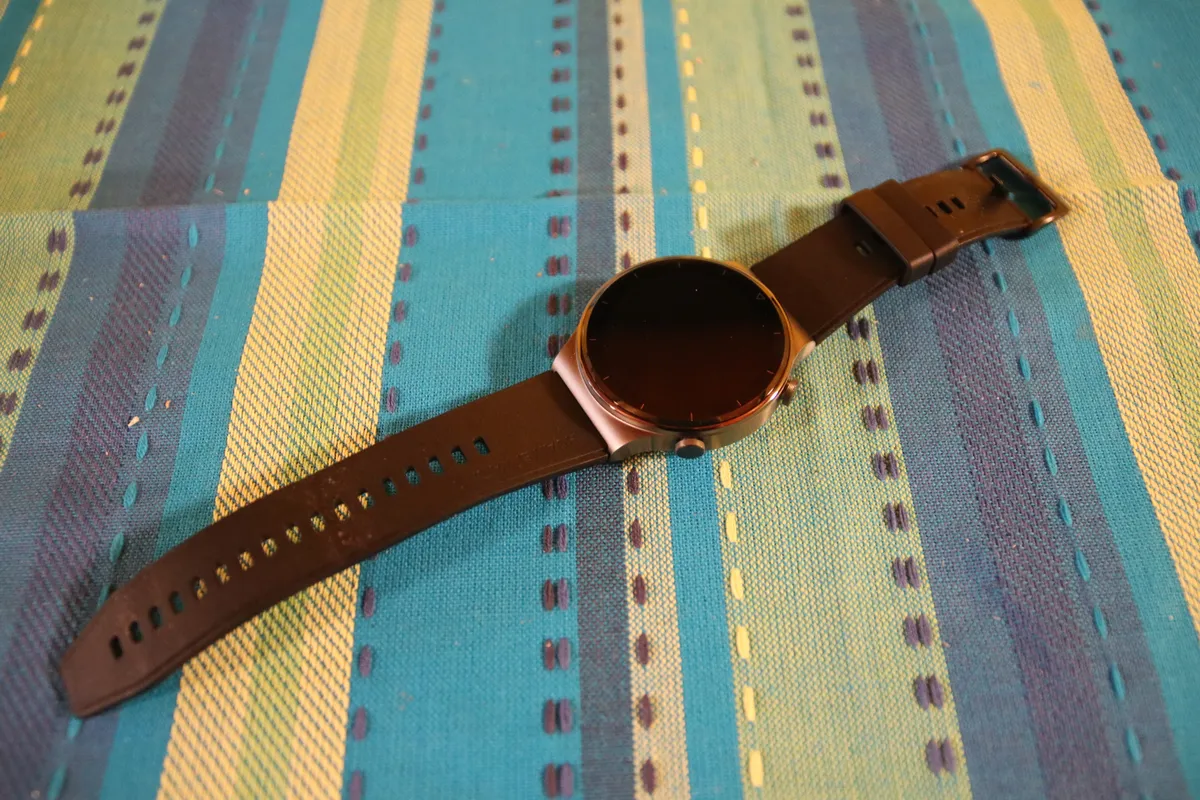Recensione Recensione Huawei Watch GT 2 Pro: eleganza in titanio e zaffiro