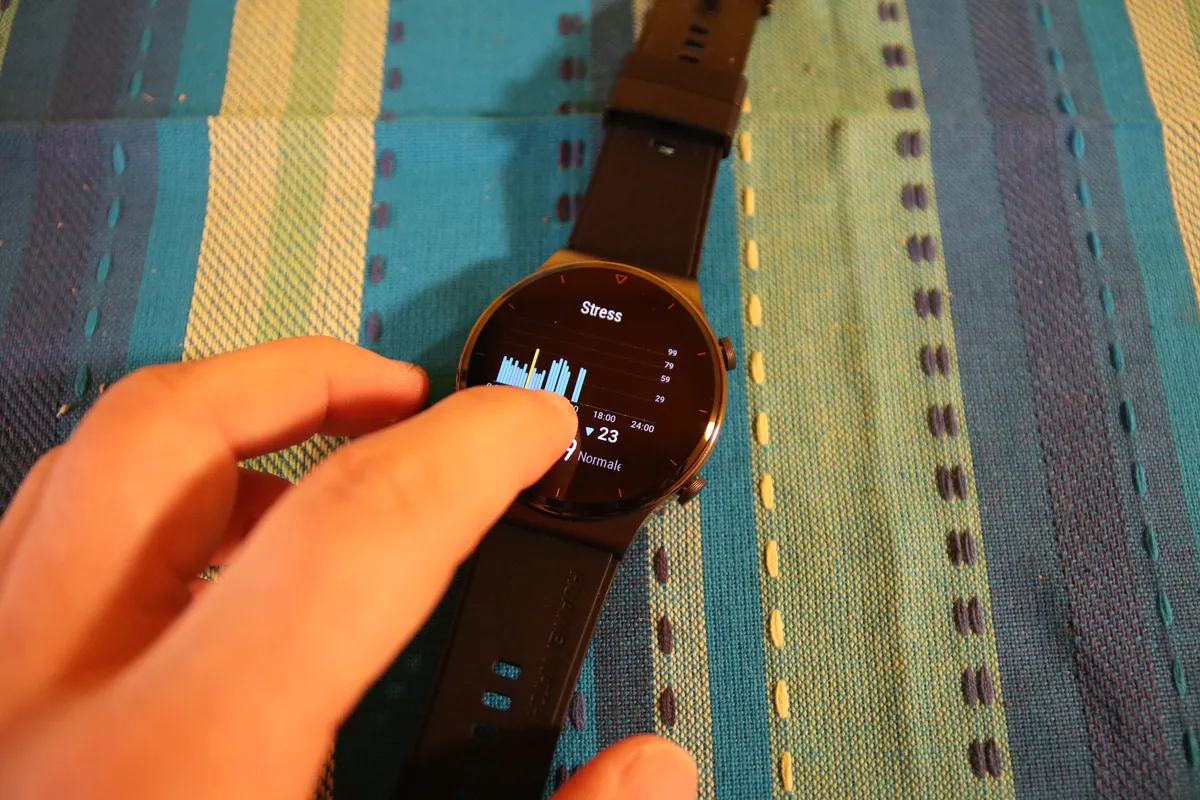 Recensione Recensione Huawei Watch GT 2 Pro: eleganza in titanio e zaffiro