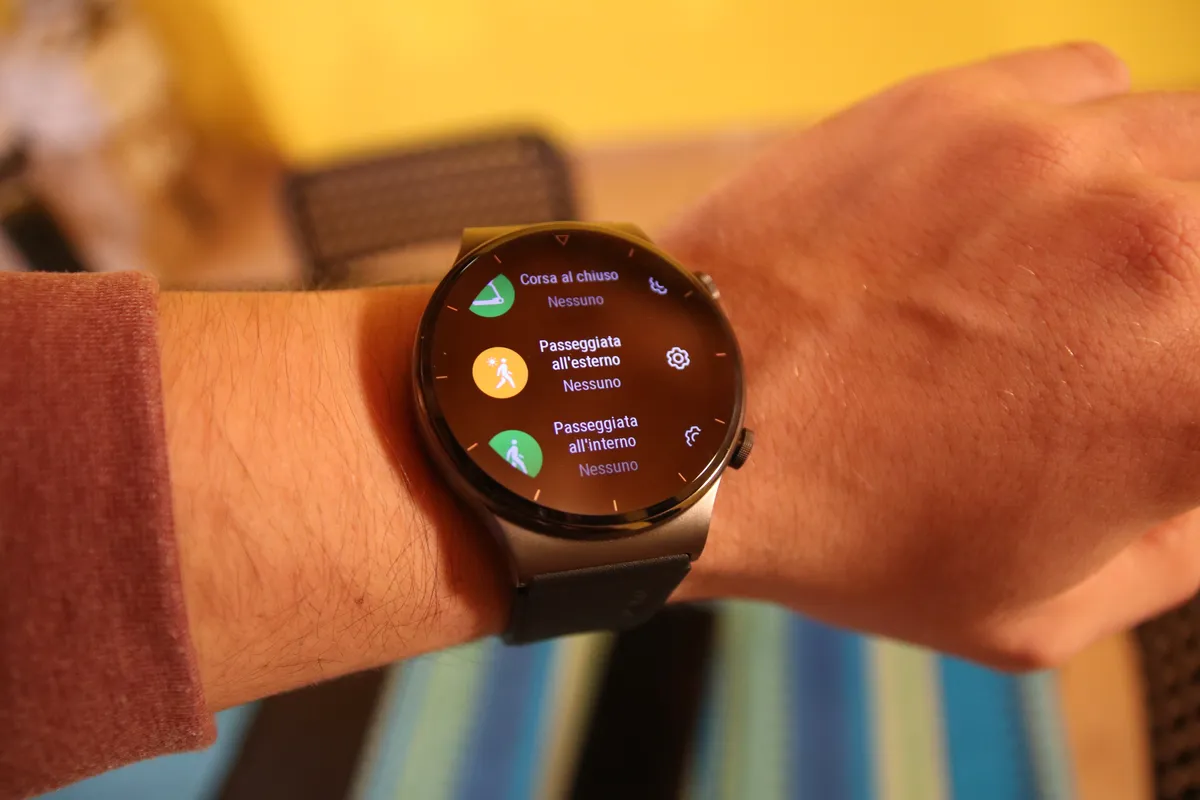 Recensione Recensione Huawei Watch GT 2 Pro: eleganza in titanio e zaffiro