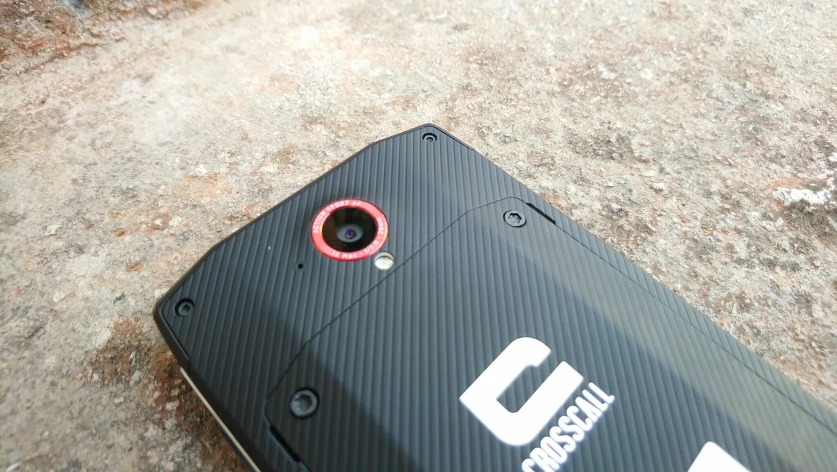 Recensione Recensione D-Link DCS-8000LH: Mini Cam Wi-Fi Economica per la Casa
