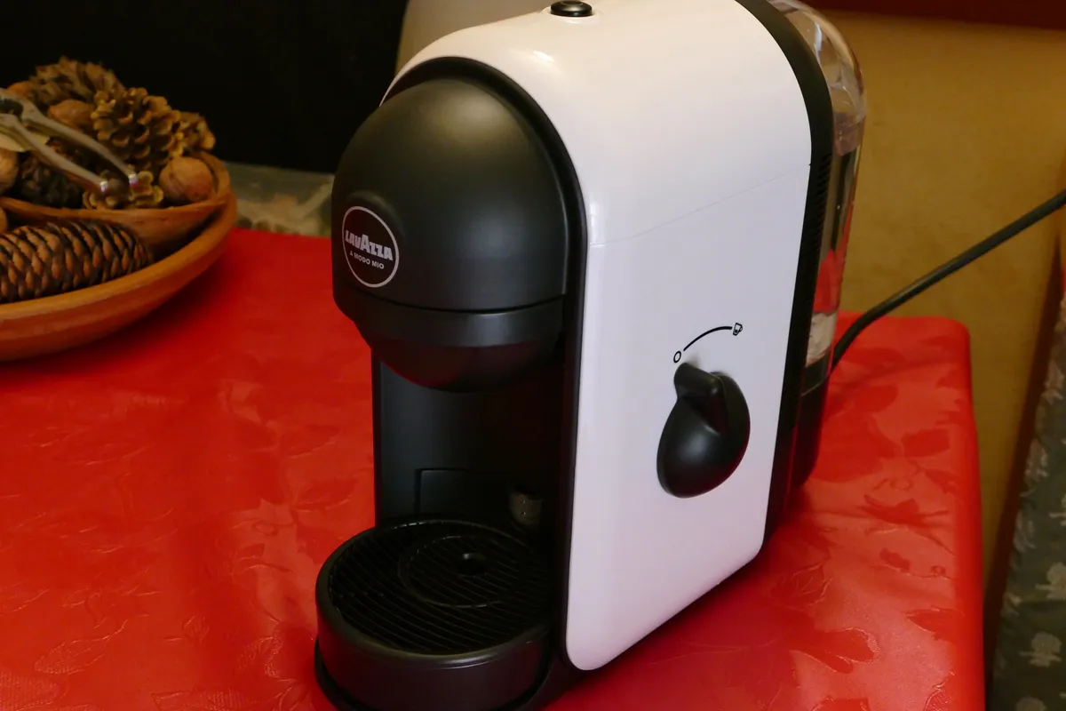 Recensione Recensione Lavazza Minù: Compatta e Pratica per il Tuo Espresso