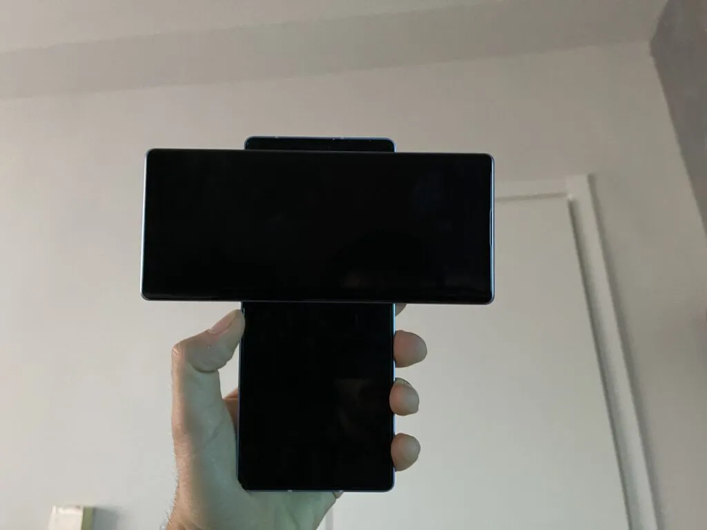 Recensione Recensione LG Wing: lo smartphone con display rotante che innova