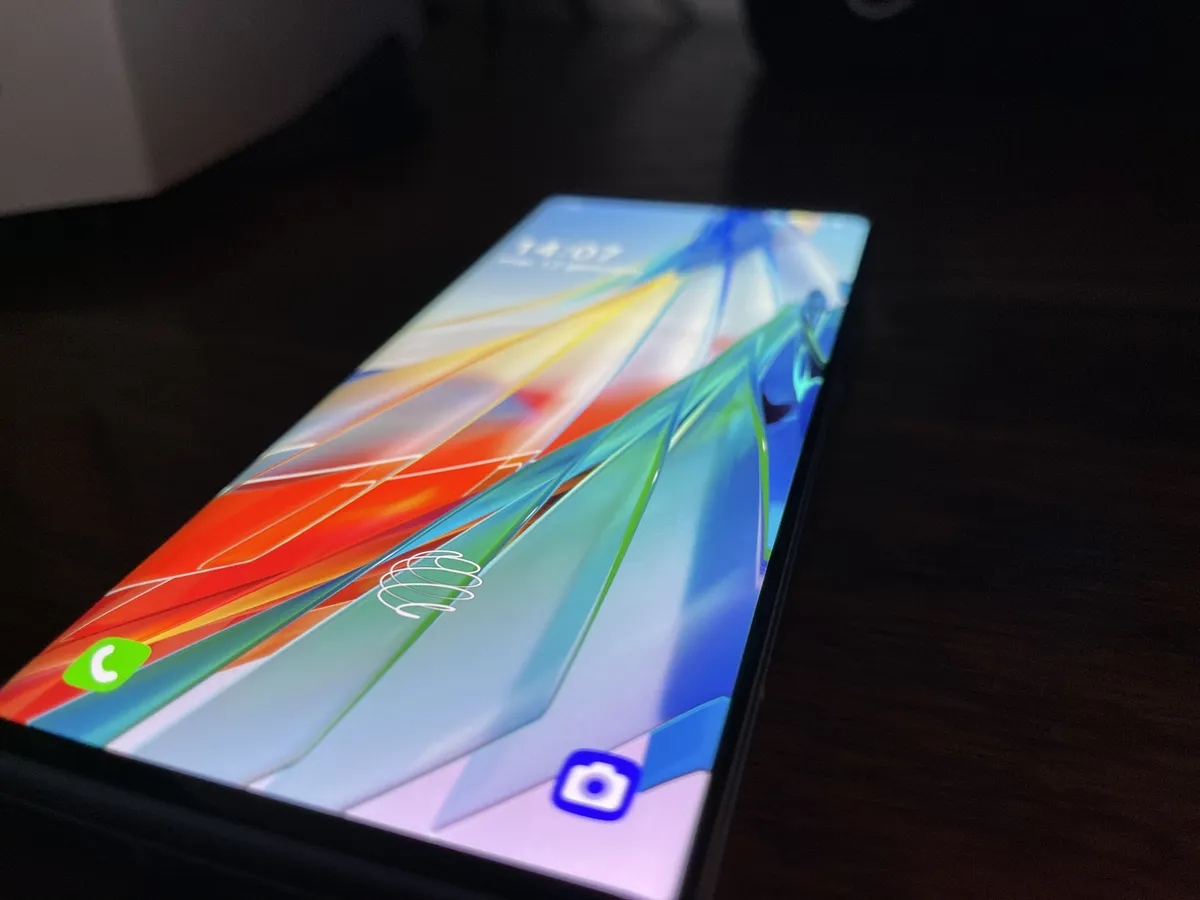Recensione Recensione LG Wing: lo smartphone con display rotante che innova