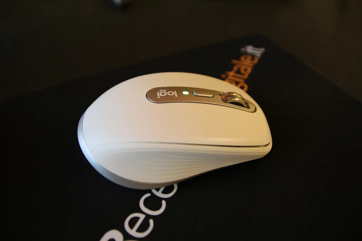 Recensione Recensione Logitech MX Anywhere 3 per Mac: Mouse Portatile al Top