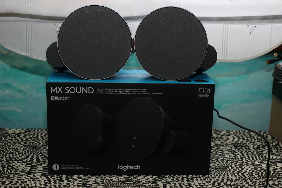 Recensione Recensione Logitech MX Sound: altoparlanti stereo Bluetooth eleganti