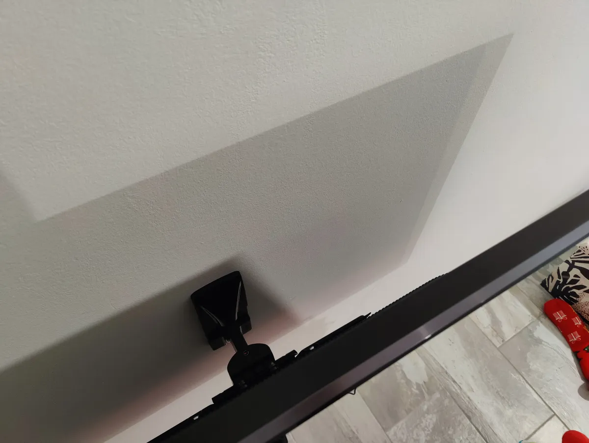 Recensione Meliconi 400 Duo: il supporto TV inclinabile che sorprende