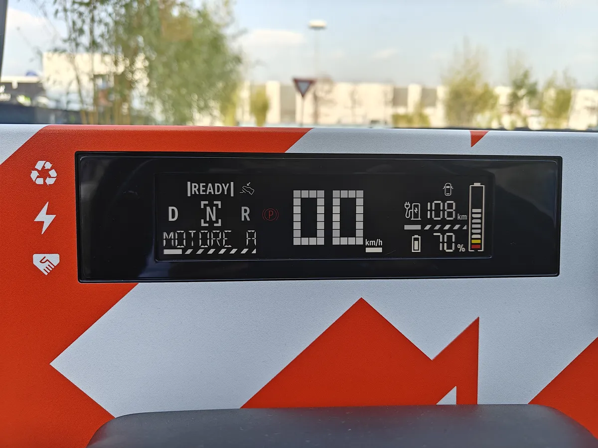 Recensione Recensione Mobilize Duo 45 Neo: il micro-veicolo elettrico con airbag