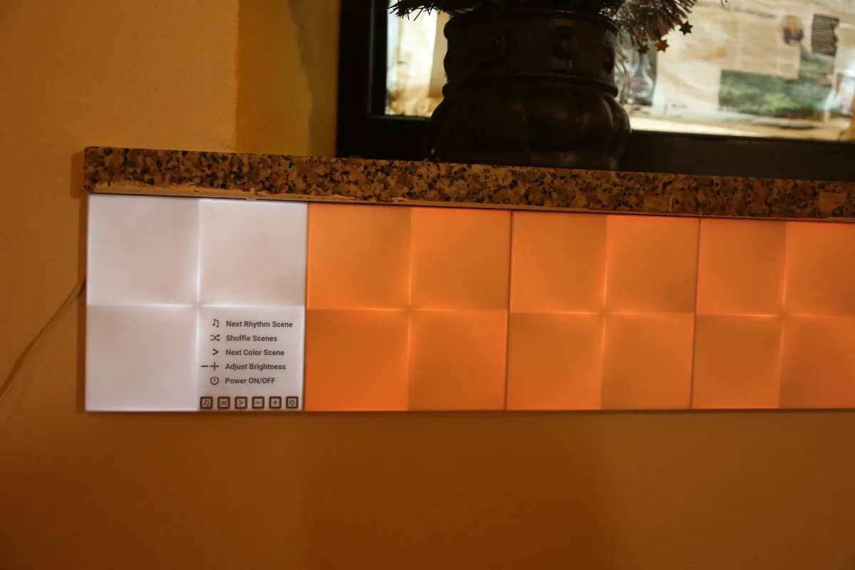 Recensione Recensione Nanoleaf Canvas: Un'Illuminazione dal Design Unico