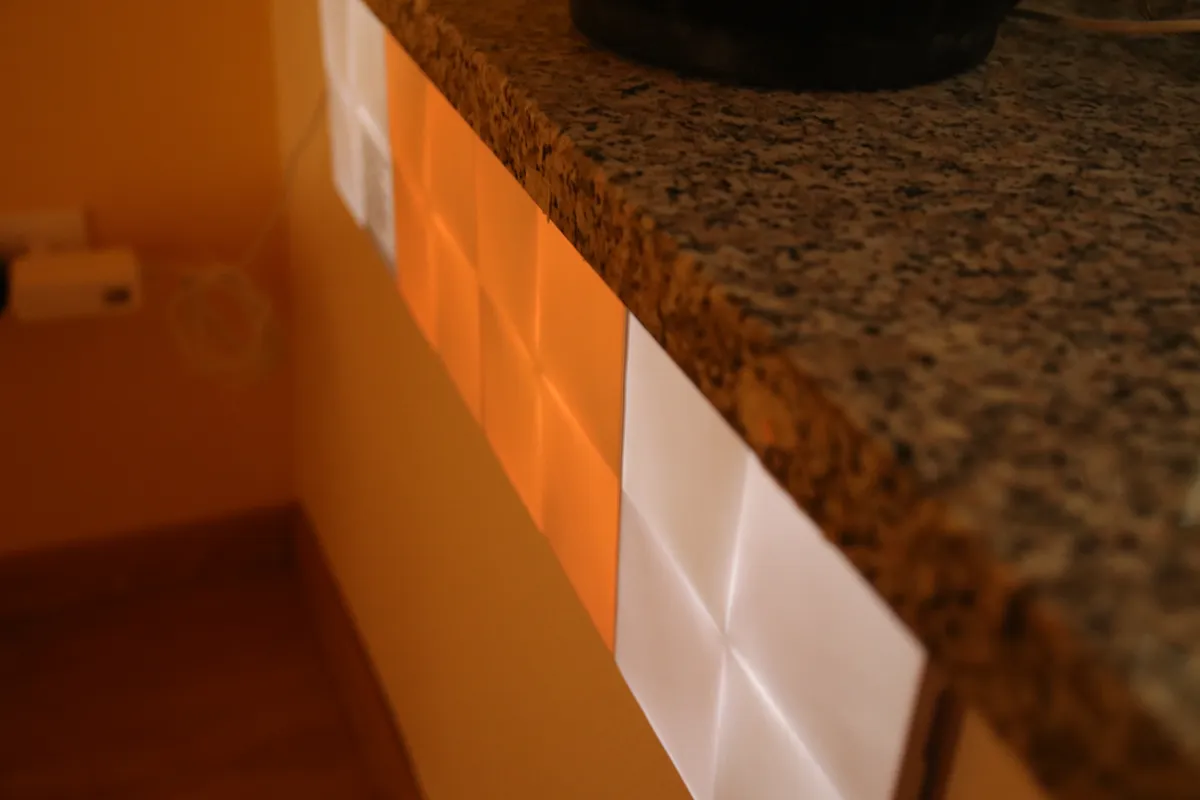 Recensione Recensione Nanoleaf Canvas: Un'Illuminazione dal Design Unico
