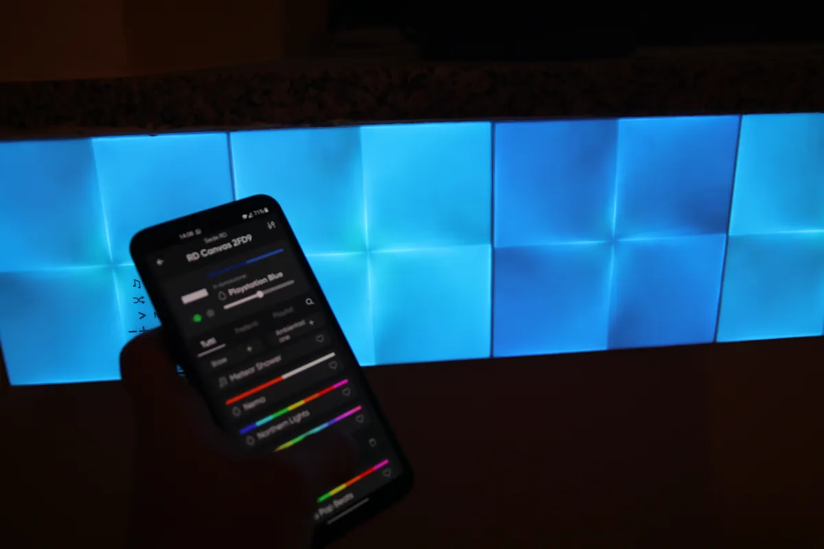 Recensione Recensione Nanoleaf Canvas: Un'Illuminazione dal Design Unico