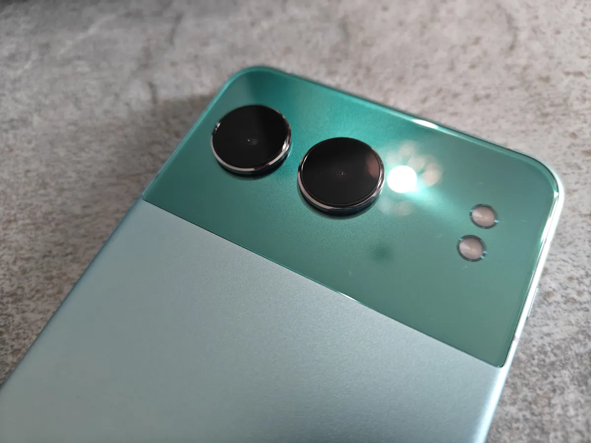 Recensione Recensione OnePlus Nord 4: l'alluminio torna da protagonista