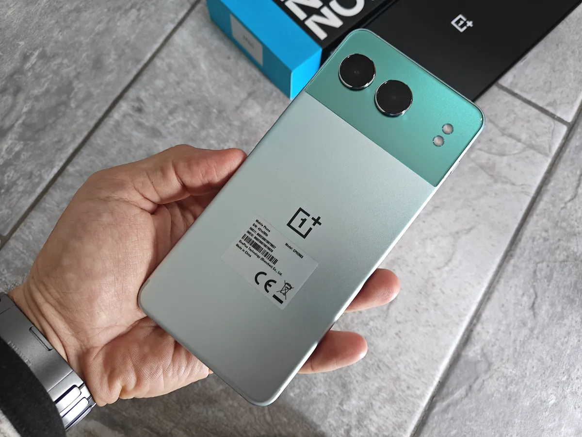 Recensione Recensione OnePlus Nord 4: l'alluminio torna da protagonista