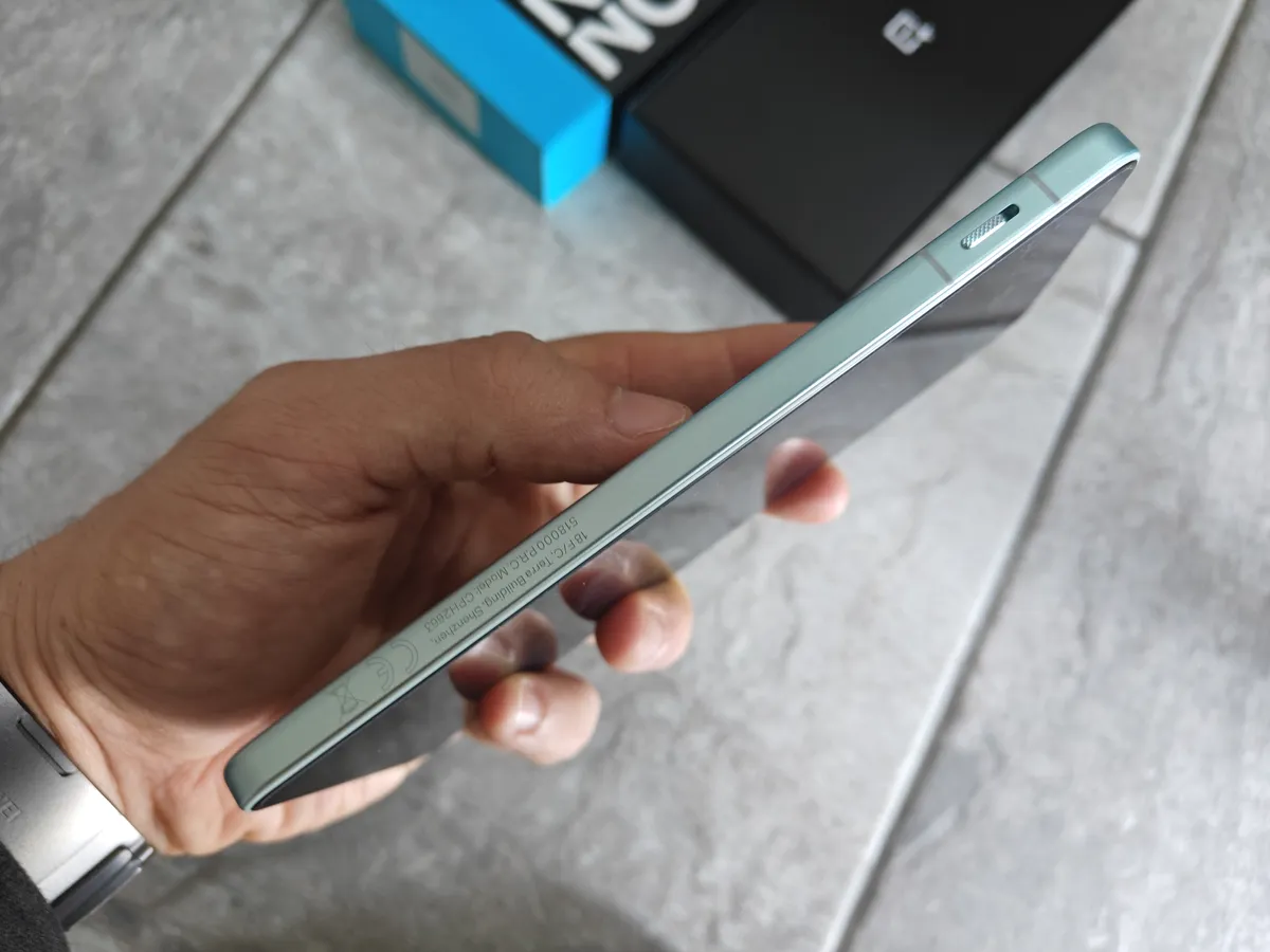 Recensione Recensione OnePlus Nord 4: l'alluminio torna da protagonista